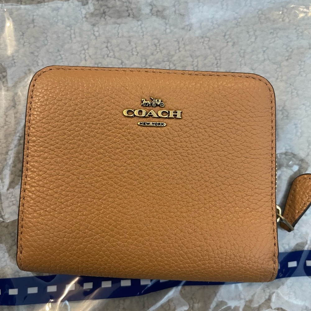 Coach Compact Tan Leather Wallet